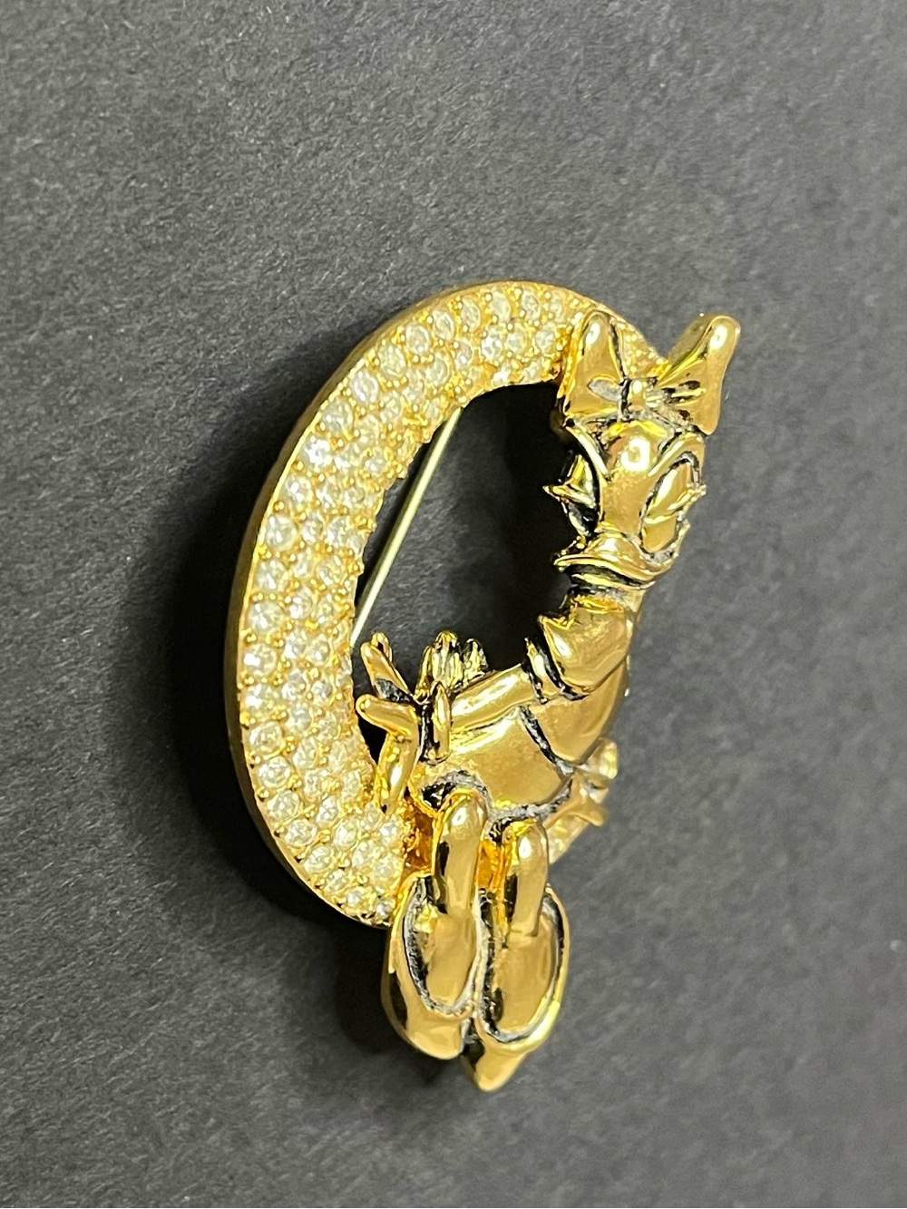 Vintage Napier Disney Daisy Duck Rhinestone Crescent Moon Brooch - Picture 3 of 7